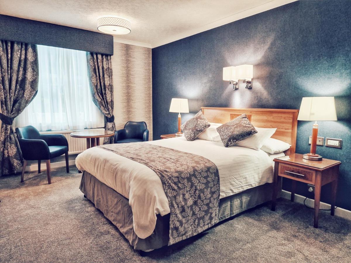 Swindon Blunsdon House Hotel, BW Premier Collection エクステリア 写真